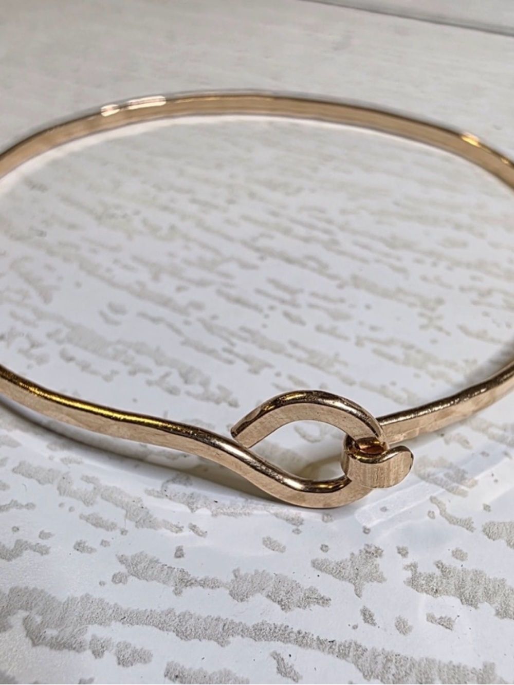 14k Gold Hook & Eye Clasp Hammered Bangle Bracelet